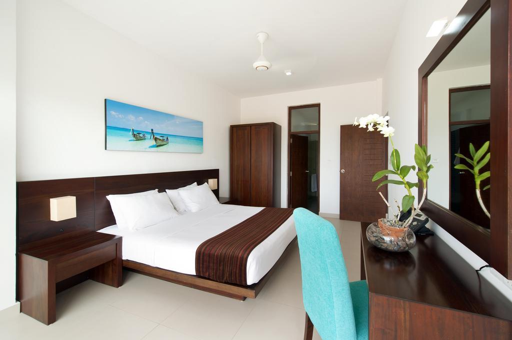 The Beach Apartments Negombo Habitación foto